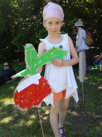 Festyn Rady Osiedla z okazji 25. Rocznicy Wolnych Wyborów, działania plastyczne, 07.06.2014 r., Cytadela